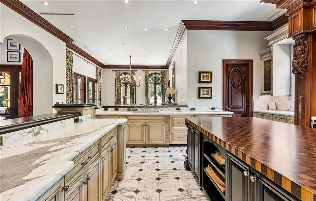 Luxury Italian Villa at 19 Eagles Landing Ln Blends European Elegance with Modern Nevada Living 14