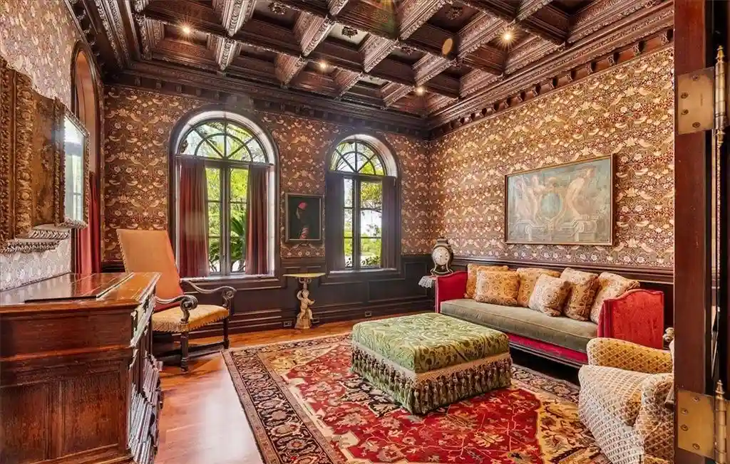 Luxury Italian Villa at 19 Eagles Landing Ln Blends European Elegance with Modern Nevada Living 16