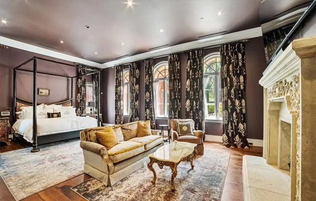 Luxury Italian Villa at 19 Eagles Landing Ln Blends European Elegance with Modern Nevada Living 18