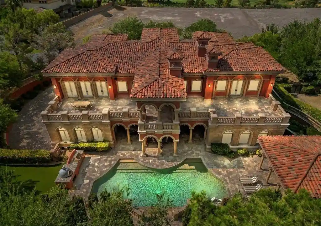 Luxury Italian Villa at 19 Eagles Landing Ln Blends European Elegance with Modern Nevada Living 2