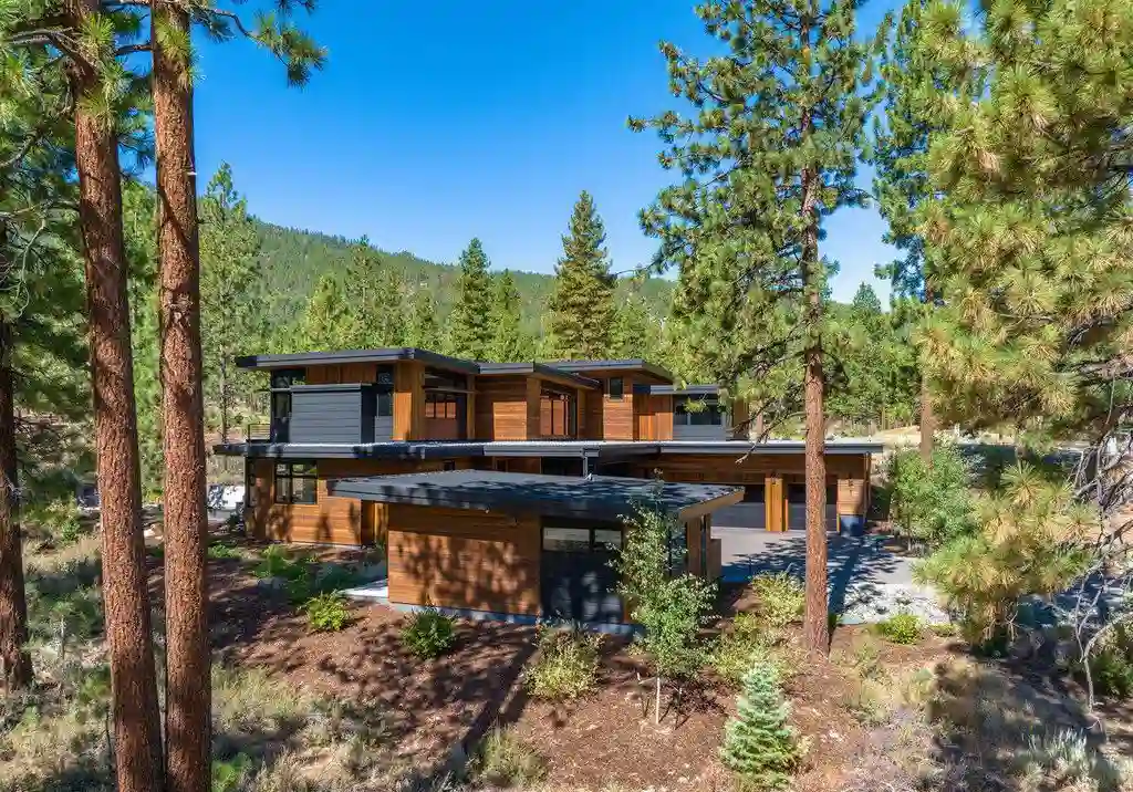 Luxury Mountain Modern Home at 181 Redding Way Blends Grand Design with Sierra Serenity 4