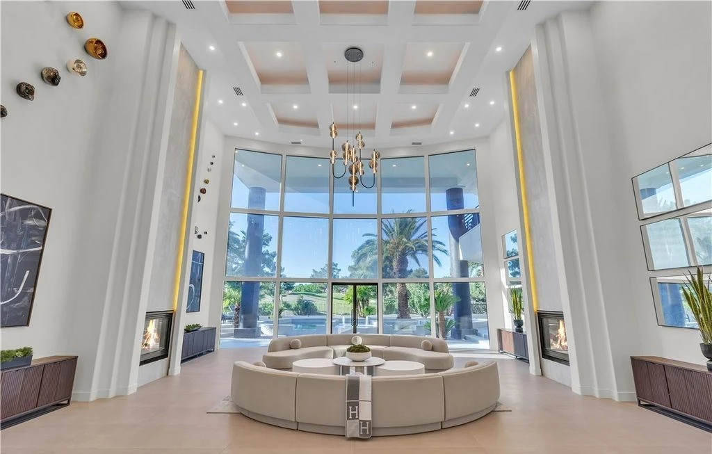 Luxury Redefined 34 Innisbrook Ave Offers a 6.49M Fusion of Comfort and Contemporary Design 4