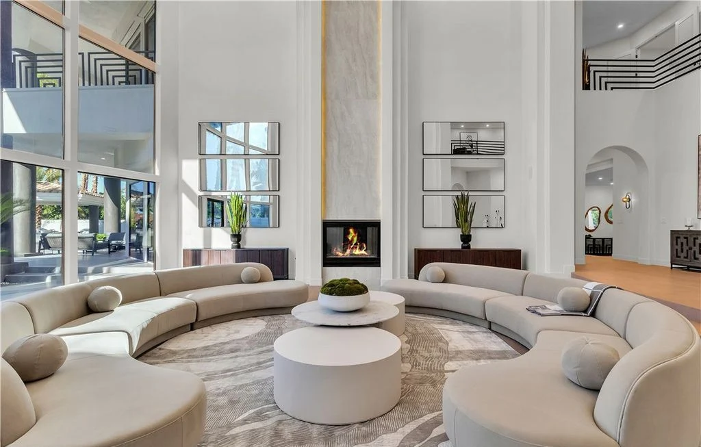 Luxury Redefined 34 Innisbrook Ave Offers a 6.49M Fusion of Comfort and Contemporary Design 6