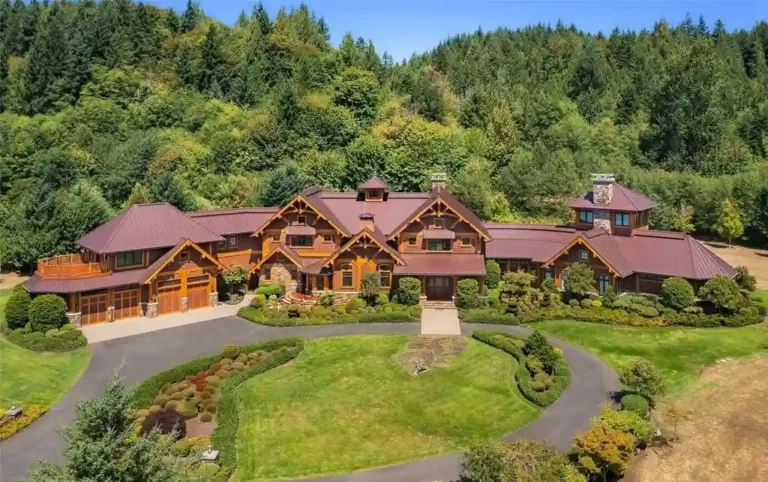 Iconic Krekow Jennings Timber Frame Estate Showcases Luxury Equestrian Living at $9.9 Million
