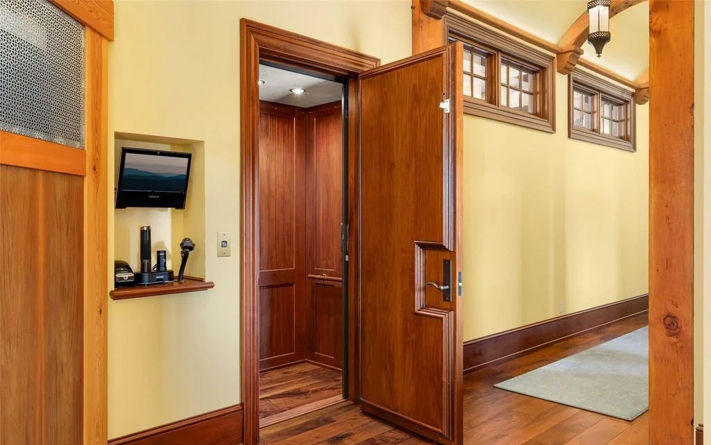 Magnificent Krekow Jennings Home at 5051 US Highway 12 Hits the Market for 9.9 Million 16