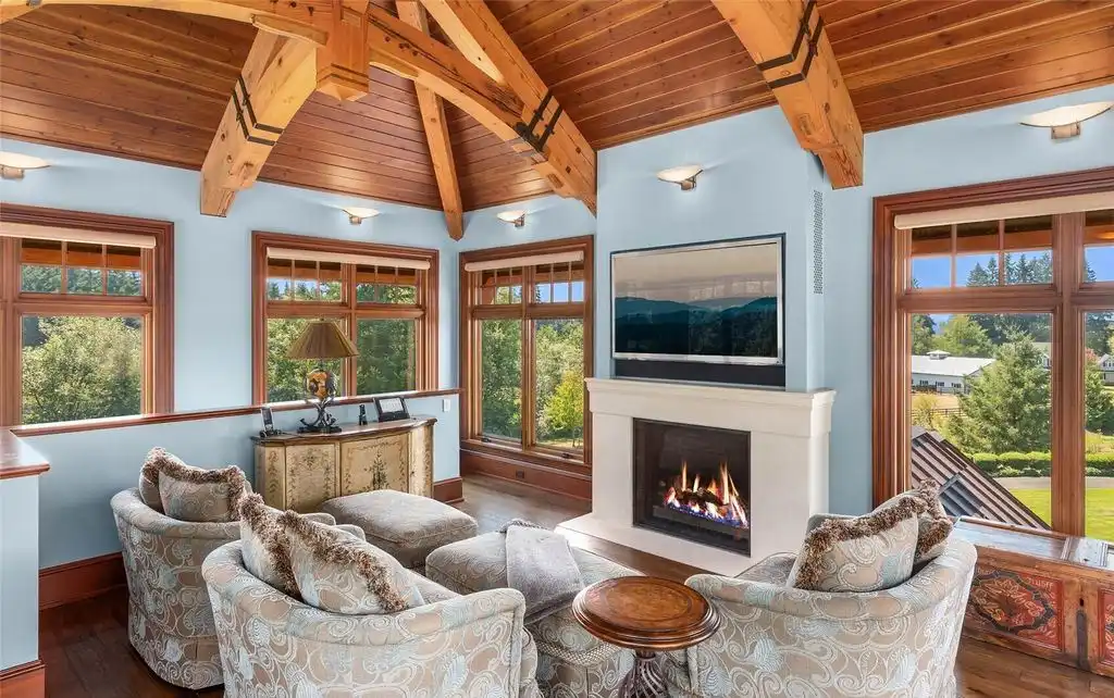 Magnificent Krekow Jennings Home at 5051 US Highway 12 Hits the Market for 9.9 Million 18