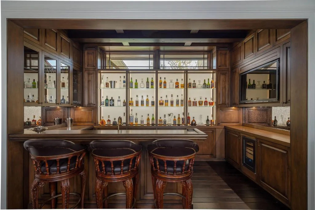 Spectacular 102 Farnlun Pl Residence Offers Elevated Living and Unmatched Grandeur in Idaho Asking 22 11