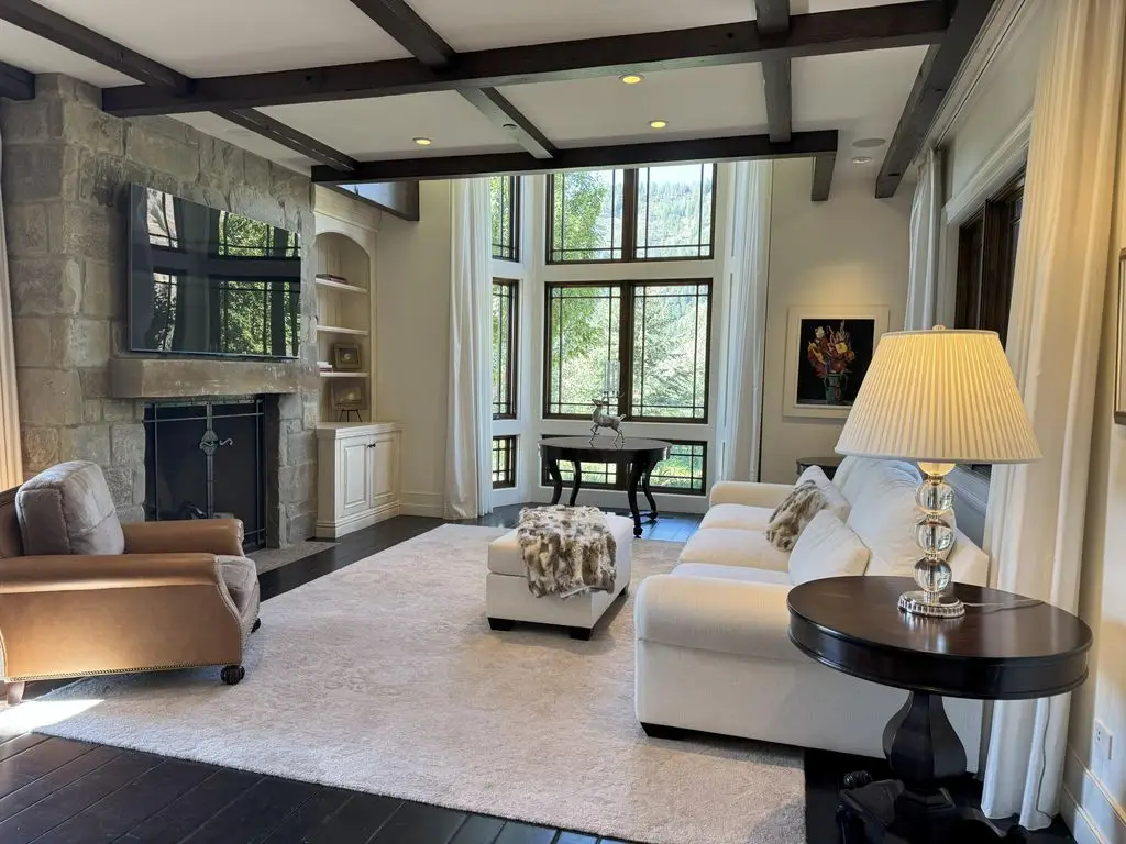 Spectacular 102 Farnlun Pl Residence Offers Elevated Living and Unmatched Grandeur in Idaho Asking 22 13