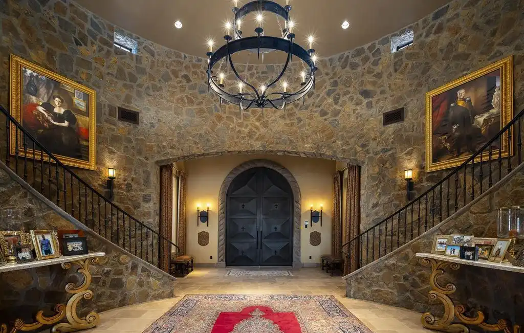 Step Inside the Iconic 10201 E Happy Valley Rd Edward Chavezs 14.5M Italian Inspired Masterpiece 5
