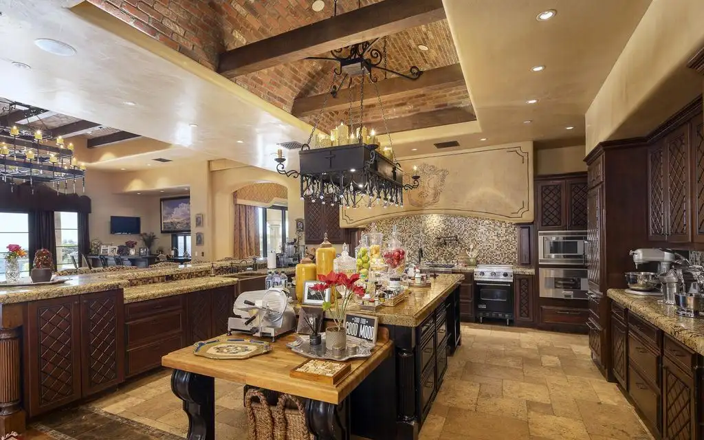 Step Inside the Iconic 10201 E Happy Valley Rd Edward Chavezs 14.5M Italian Inspired Masterpiece 9