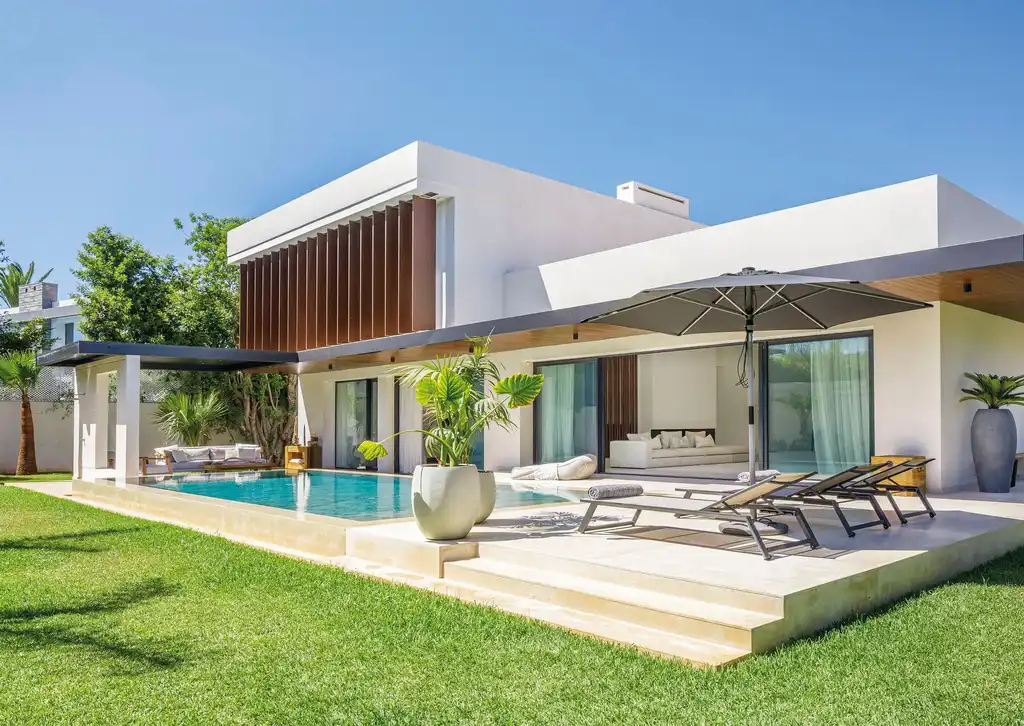 Villa C by Yachar Bouhaya Architect, A White Modernist Residence in Casablanca Balancing Functionality and Light