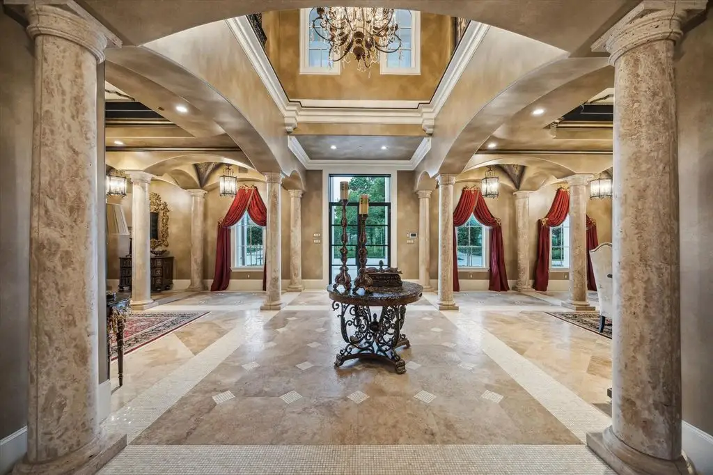 11095 Memorial Dr Extraordinary Texas Estate Showcasing Timeless Architecture Lists for 8.8 Million 5