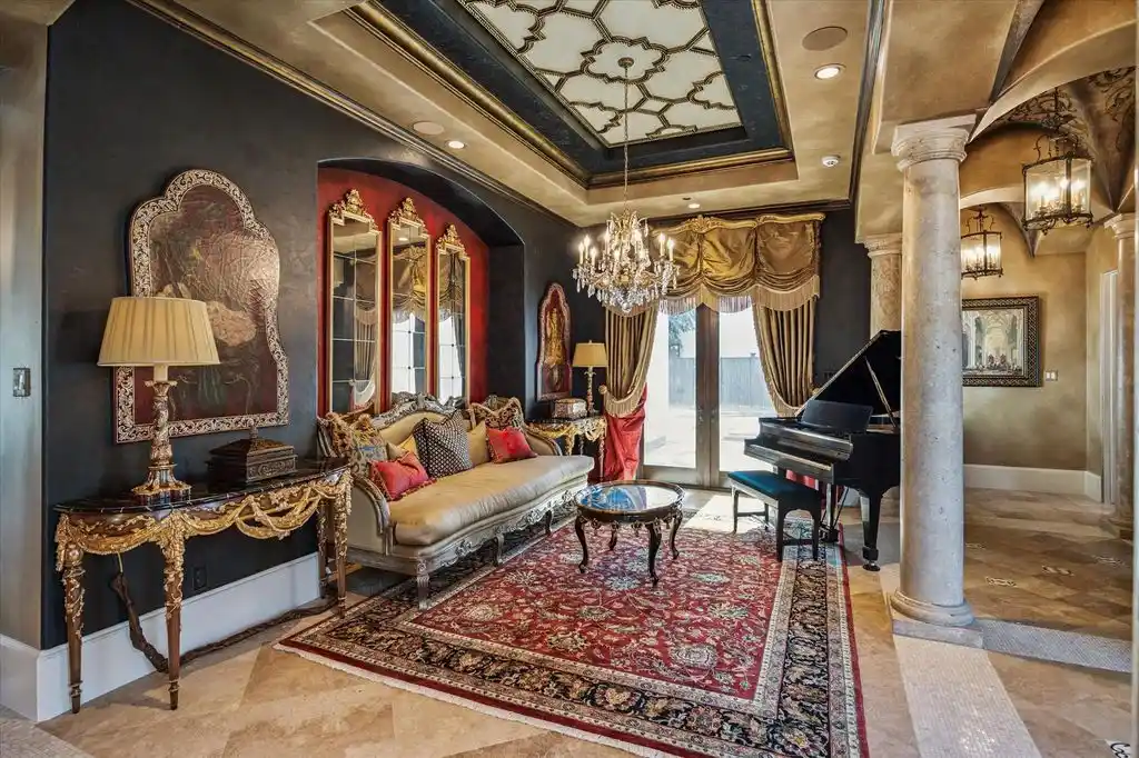 11095 Memorial Dr Extraordinary Texas Estate Showcasing Timeless Architecture Lists for 8.8 Million 7
