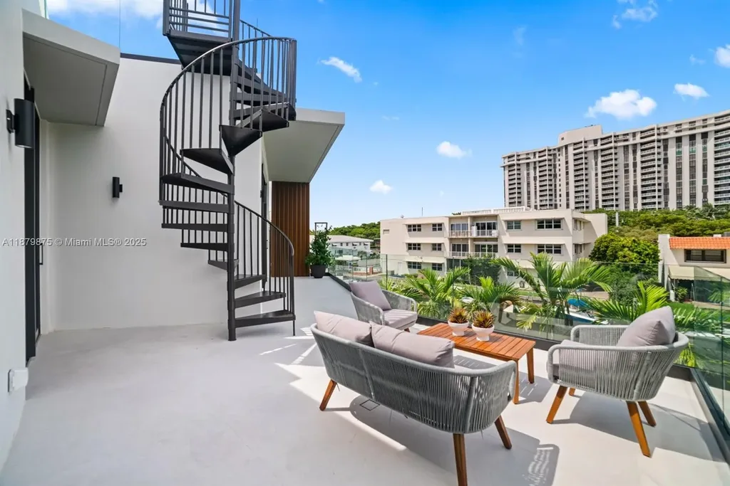 1379 NE 104th St New 8 Million Waterfront Estate in Prestigious Miami Shores 11