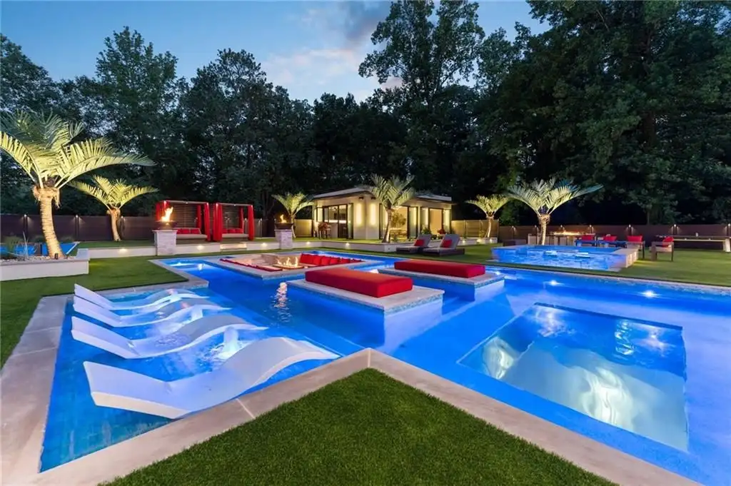 1386 Moores Mill Rd NW Ultra Luxury 11.65M Modern New Construction Estate in Atlanta 4