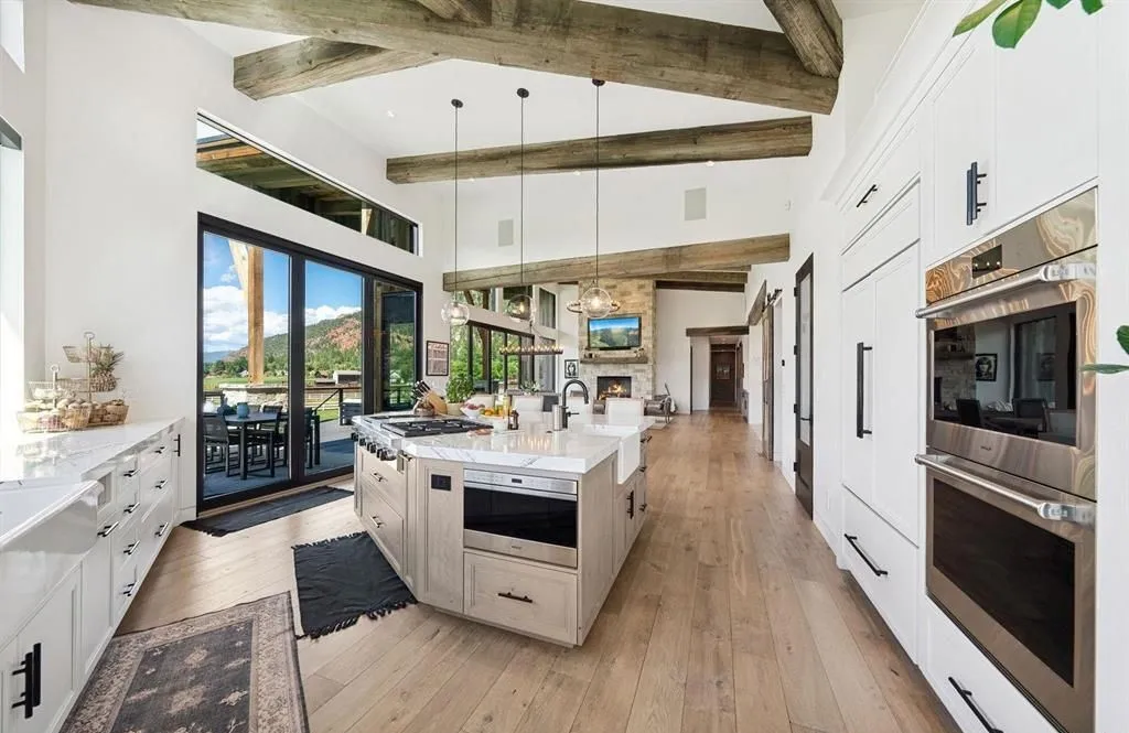 1701 CR 250 Spectacular 7.95M Colorado Riverfront Sanctuary with Panoramic 360° Views 10