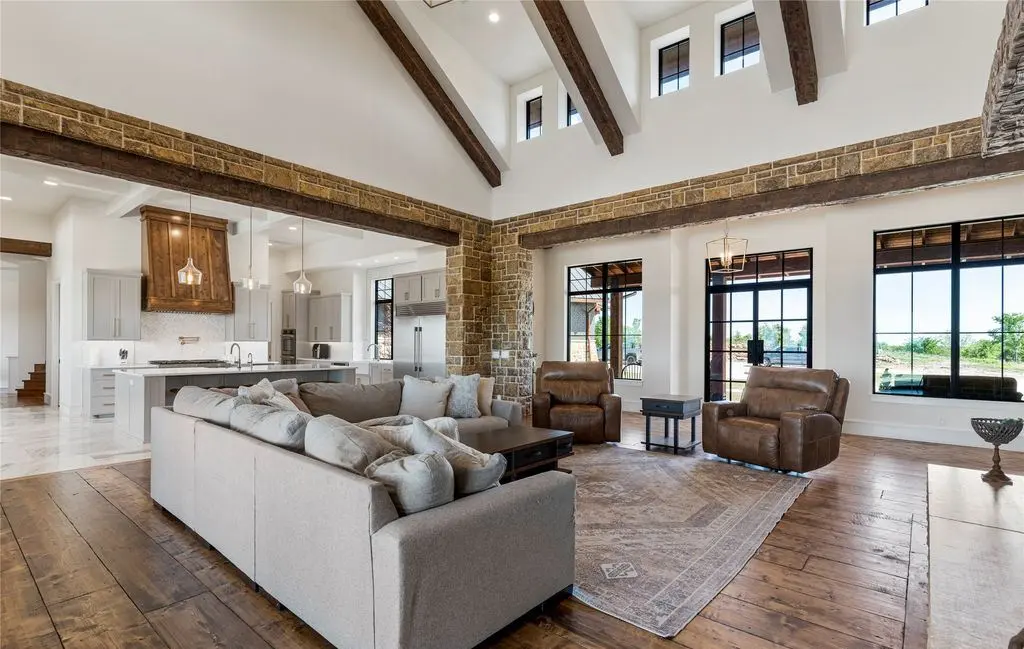 19001 W 41st St S Spectacular Oklahoma Estate with Panoramic Views and 4 Ponds Listed at 6.9 Million 10
