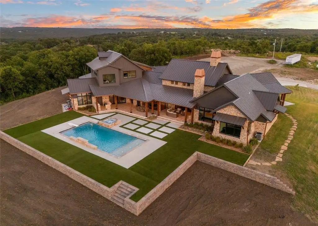 19001 W 41st St S Spectacular Oklahoma Estate with Panoramic Views and 4 Ponds Listed at 6.9 Million 6
