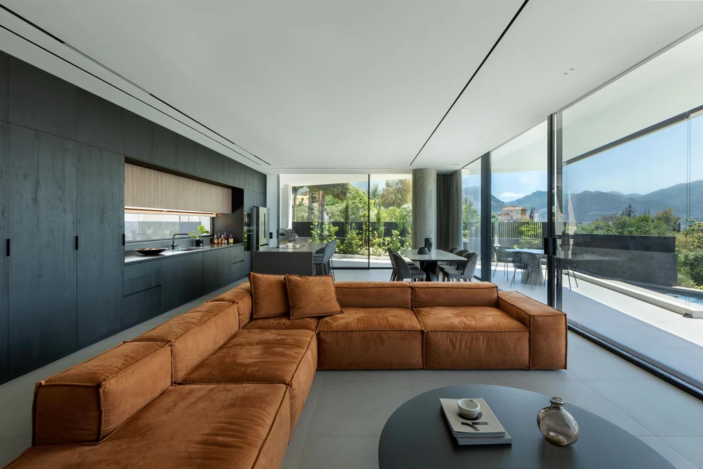2-Ray House by Facade, A Dialogue Between Geometry, Landscape, and Light