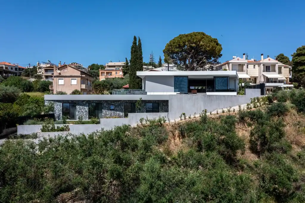 2-Ray House by Facade, A Dialogue Between Geometry, Landscape, and Light