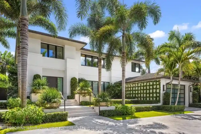 Contemporary $16.9 Million Palm Beach Retreat Showcasing Resort-Style Luxury and Timeless Elegance