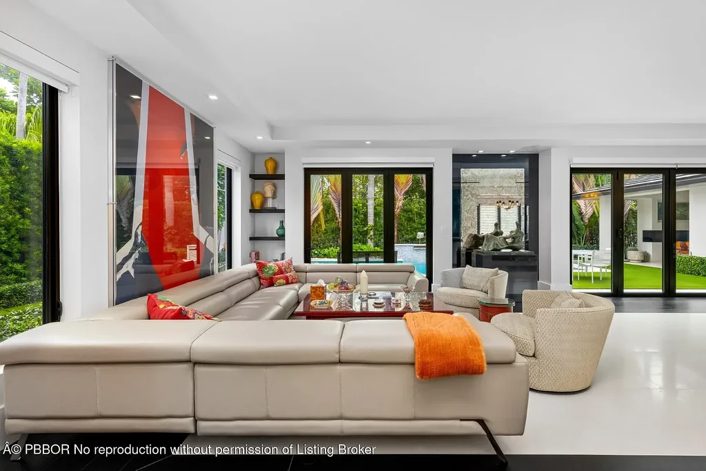Contemporary $16.9M Palm Beach Retreat Showcasing Resort-Style Luxury and Timeless Elegance