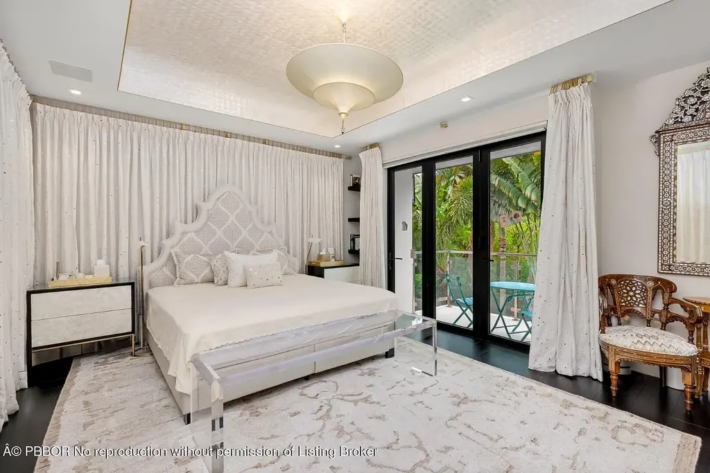Contemporary $16.9M Palm Beach Retreat Showcasing Resort-Style Luxury and Timeless Elegance