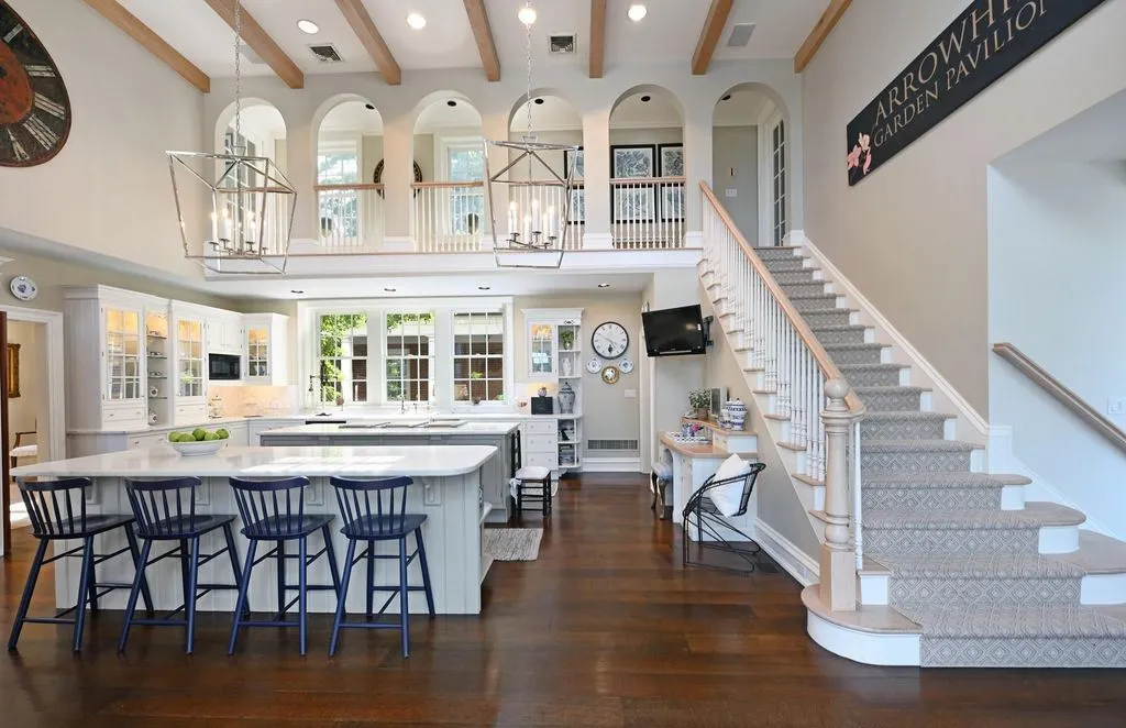 2525 Purchase Street Offers a Rare and Remarkable 30 Million Manhattan Residence 16