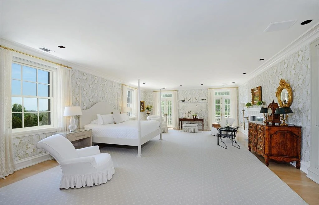 2525 Purchase Street Offers a Rare and Remarkable 30 Million Manhattan Residence 19