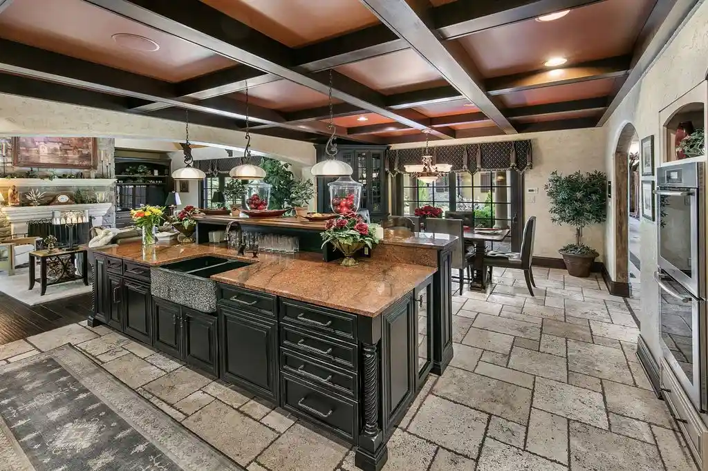 255 Villa Segrata North Ridge Rd An Extraordinary Tennessee Retreat of Serenity and Luxury for 8.88 Million 12