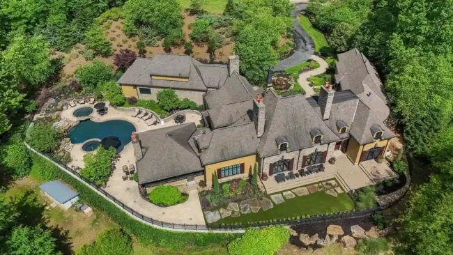 Luxury Redefined: Villa Segrata Estate in Tennessee’s Smoky Mountains Listed for $8.88 Million