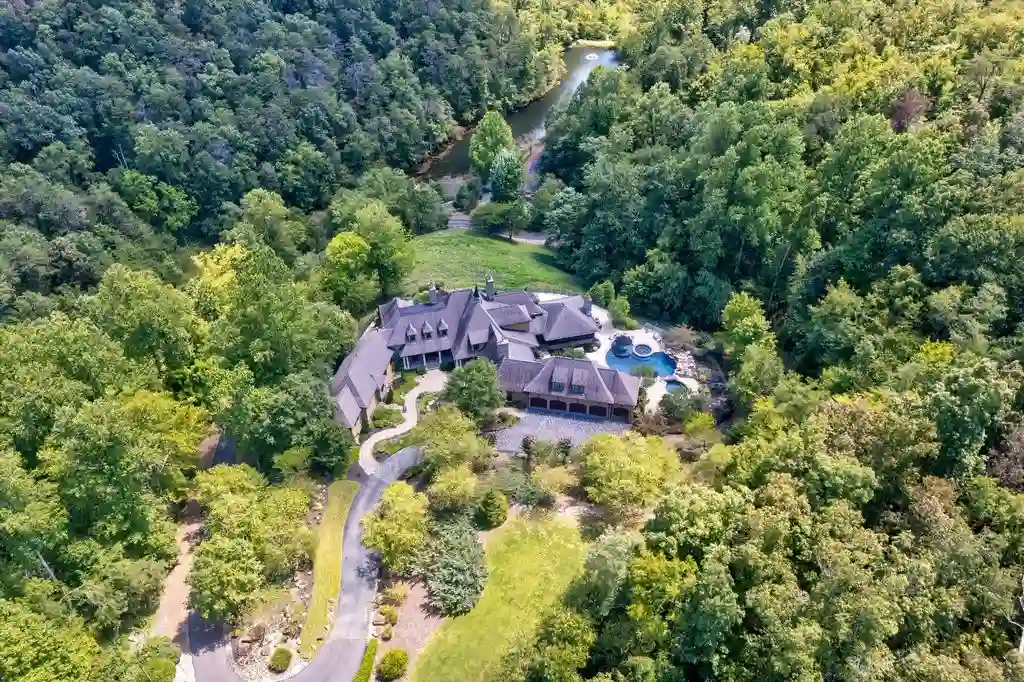 255 Villa Segrata North Ridge Rd An Extraordinary Tennessee Retreat of Serenity and Luxury for 8.88 Million 4