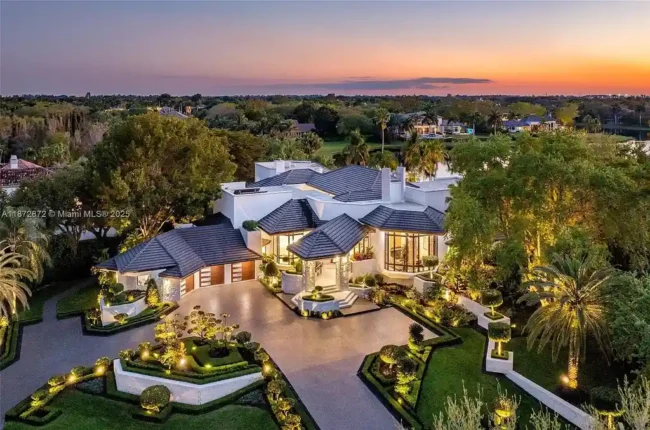 Exclusive Weston Home for Sale, $11 Million Waterfront Estate with Modern Elegance