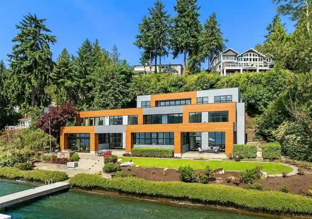 3840 E Mercer Way Magnificent Modern Waterfront Oasis in Washington Listed for 10.3 Million 1