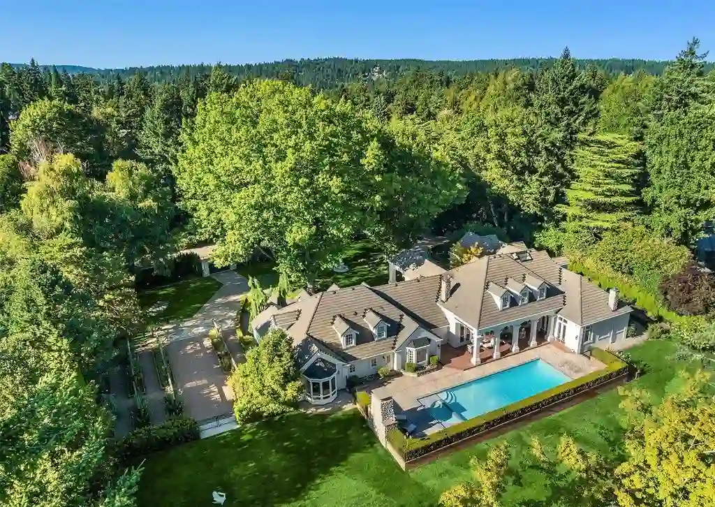 4 Diamond S Ranch A Masterful 8.8M Washington Estate Blending Beauty Sophistication Intelligent Living 18