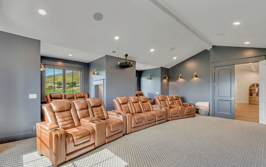 444 W 500 S Utah Mountain Estate with Gorgeous Views Lists for 9995000 13