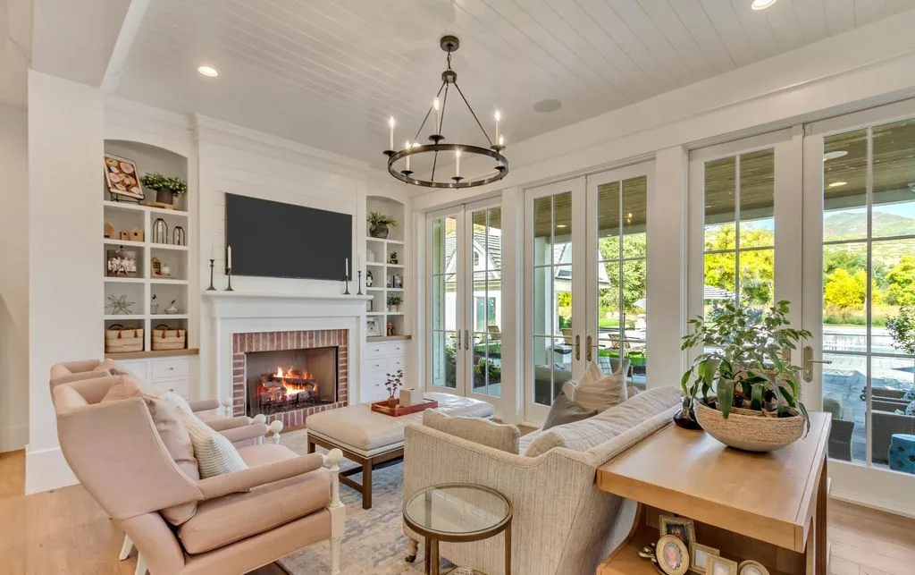 444 W 500 S Utah Mountain Estate with Gorgeous Views Lists for 9995000 7