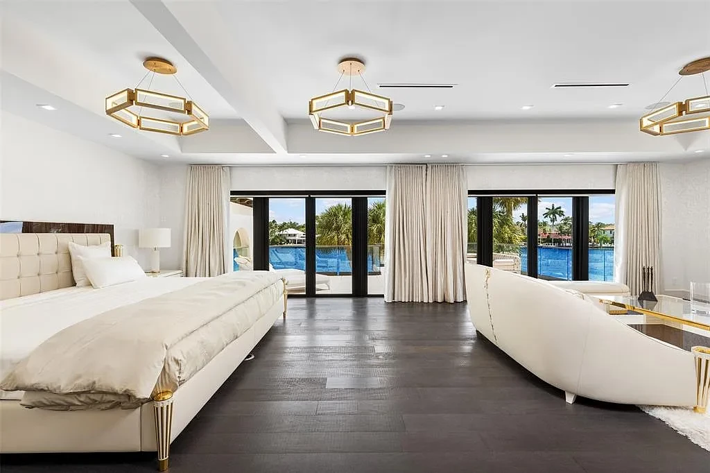 529 Bontona Ave Fort Lauderdale luxury waterfront estate with 6 bedrooms, 10 bathrooms, pool, marina dock, and custom interiors for sale.