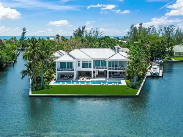Waterfront Paradise in Longboat Key Lists for $24 Million With Private Boat Lifts and Resort Amenities