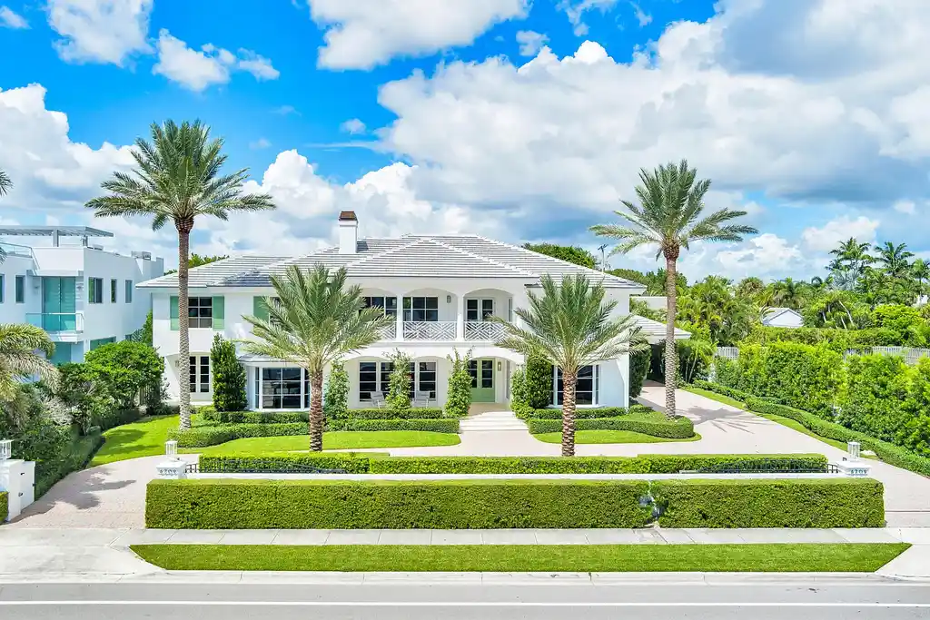 6709 S Flagler Drive West Palm Beach luxury waterfront estate with private dock, pool, and Intracoastal views