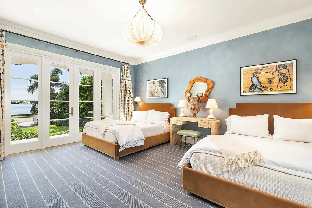 6709 S Flagler Drive West Palm Beach luxury waterfront estate with private dock, pool, and Intracoastal views