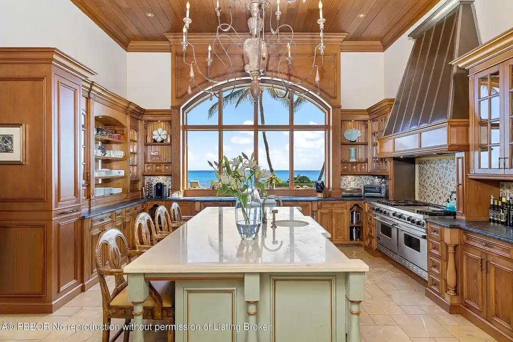 820 S Ocean Blvd Manalapan FL – A 134 Million Ocean to Lake Trophy Estate Redefining Luxury 4