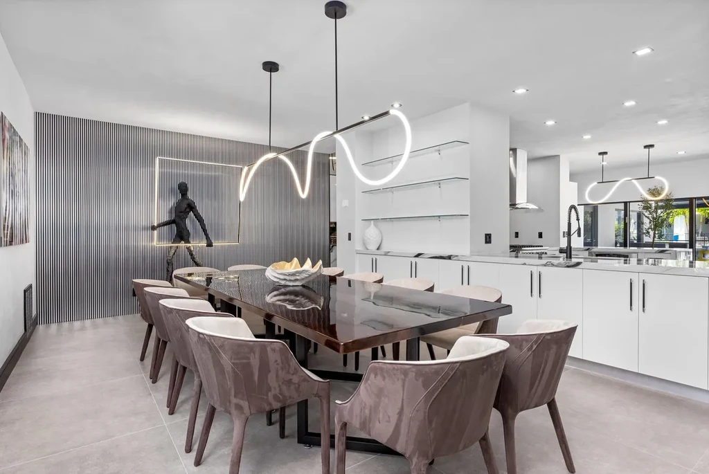 839 NE Bay Isle Drive luxury waterfront home in Boca Raton featuring modern architecture, saltwater pool, and direct ocean access
