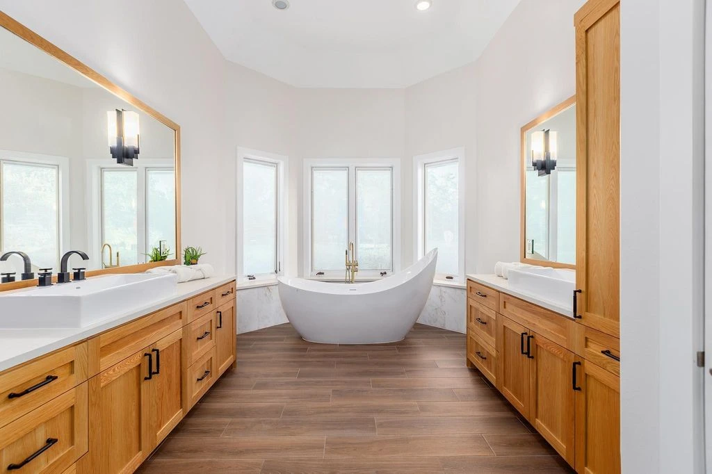 9011 Breckenridge Dr Spectacular One of a Kind Island House on 11 Acres in Texas Listed for 3 13
