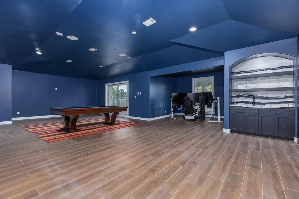 9011 Breckenridge Dr Spectacular One of a Kind Island House on 11 Acres in Texas Listed for 3 14