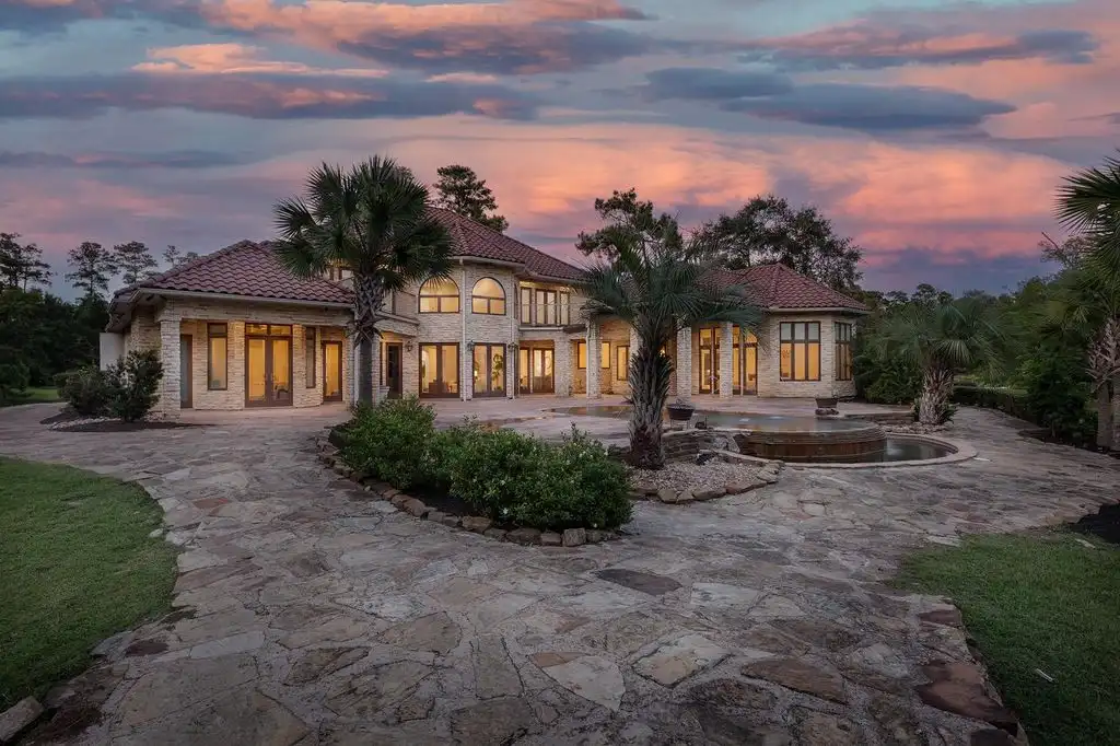 9011 Breckenridge Dr Spectacular One of a Kind Island House on 11 Acres in Texas Listed for 3 16