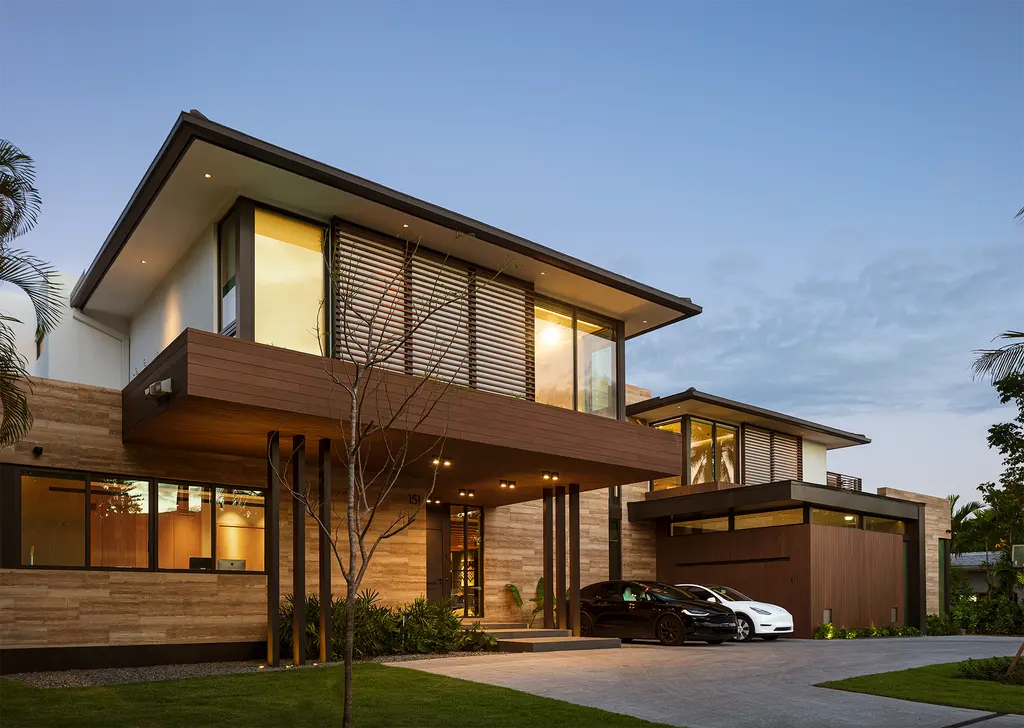 Bal Cross by SDH Studio Architecture + Design, A Tropical Modern Oasis