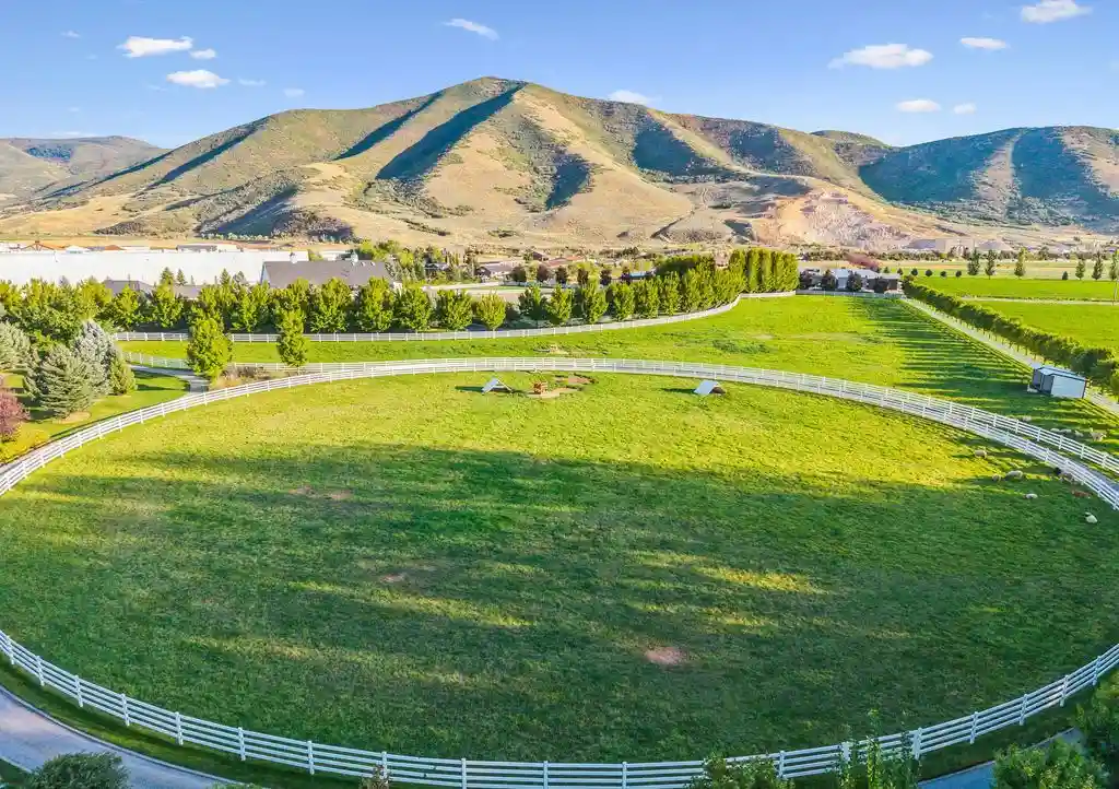Camelot at 2344 W 3000 S An Extraordinary 23.5 Million Sanctuary of Luxury and Design in Utah 25