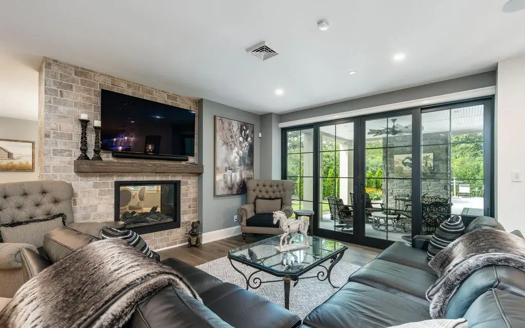 Captivating Luxury Home at 4 Gypsian Way Blends Elegance Comfort Timeless Design 15