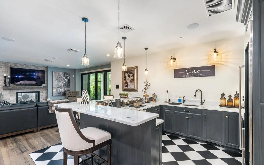 Captivating Luxury Home at 4 Gypsian Way Blends Elegance Comfort Timeless Design 16